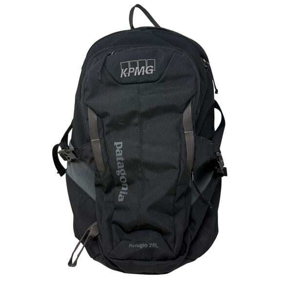 Patagonia Refugio Backpack 28L Hiking Outdoor Rugged Black - Picture 1 of 9
